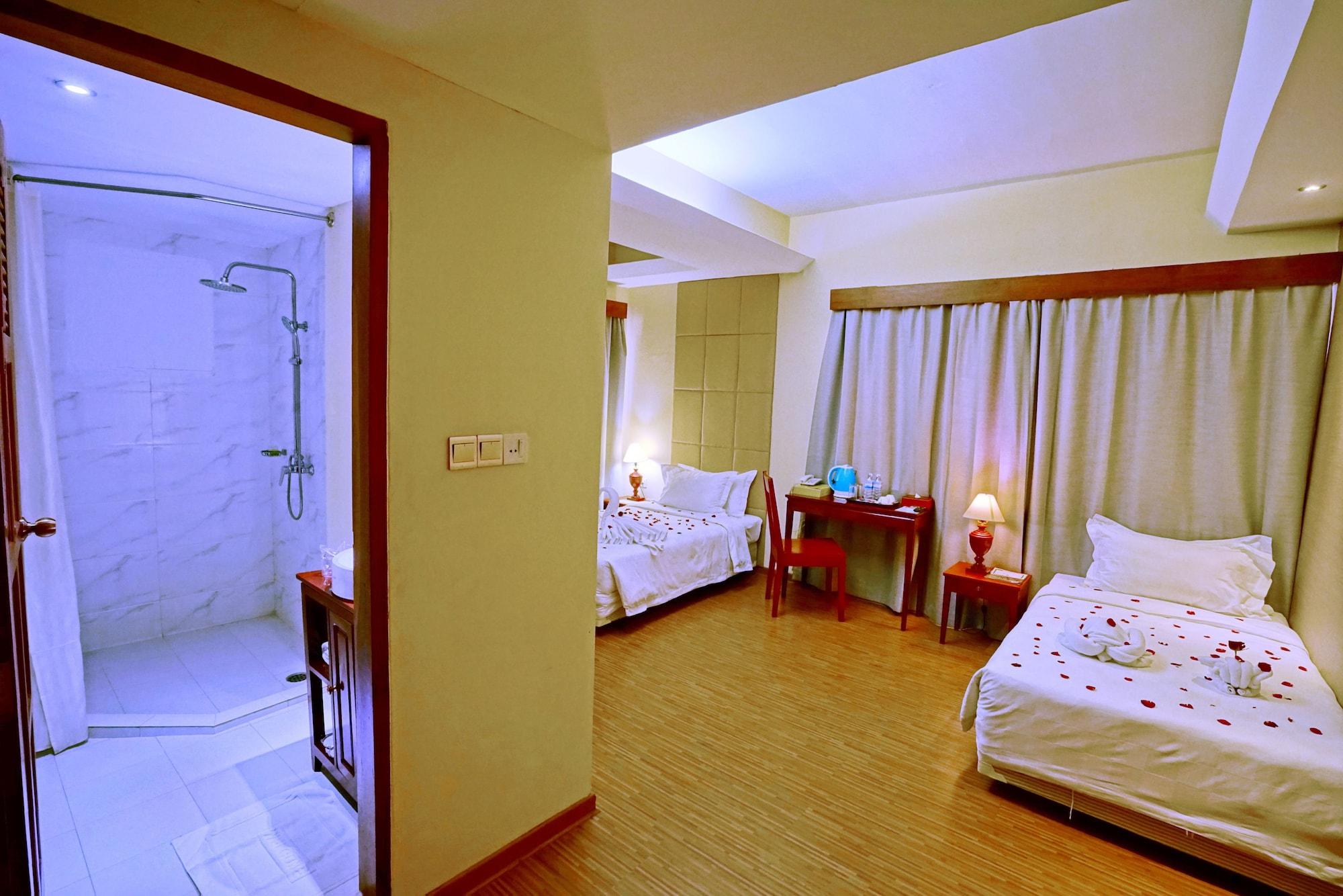 Oway Grand Hotel Mandalay Ngoại thất bức ảnh