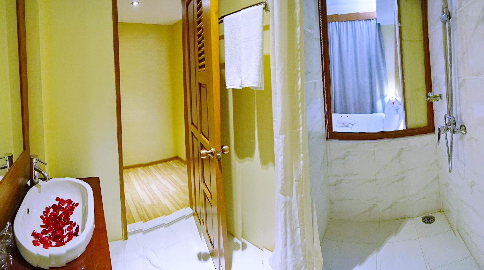Oway Grand Hotel Mandalay Ngoại thất bức ảnh
