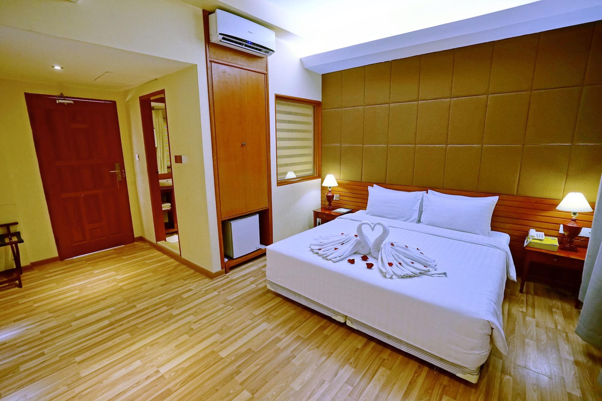 Oway Grand Hotel Mandalay Ngoại thất bức ảnh