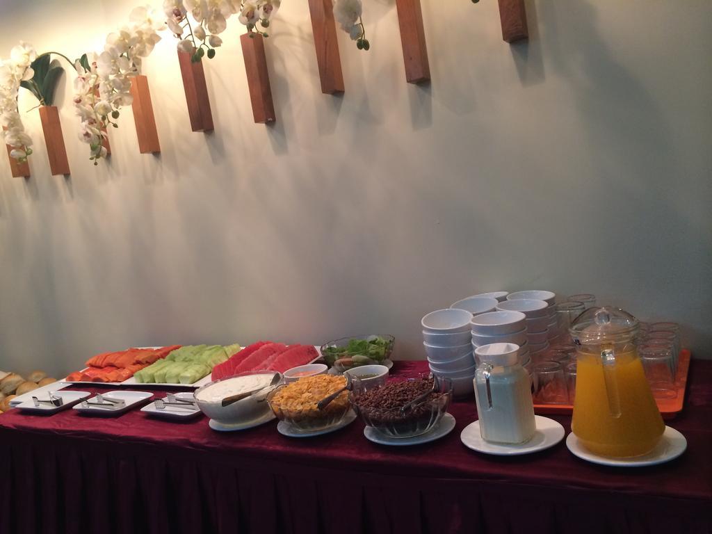 Oway Grand Hotel Mandalay Ngoại thất bức ảnh